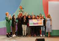 Der erste Platz in der Kategorie „Kita des Jahres“ und damit 25.000 Euro Preisgeld gingen an die Kita Heide-Süd in Halle