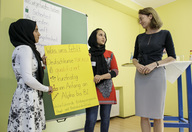 Bundesfamilienministerin Katarina Barley besucht „Maintaler Bündnis für junge Geflüchtete”